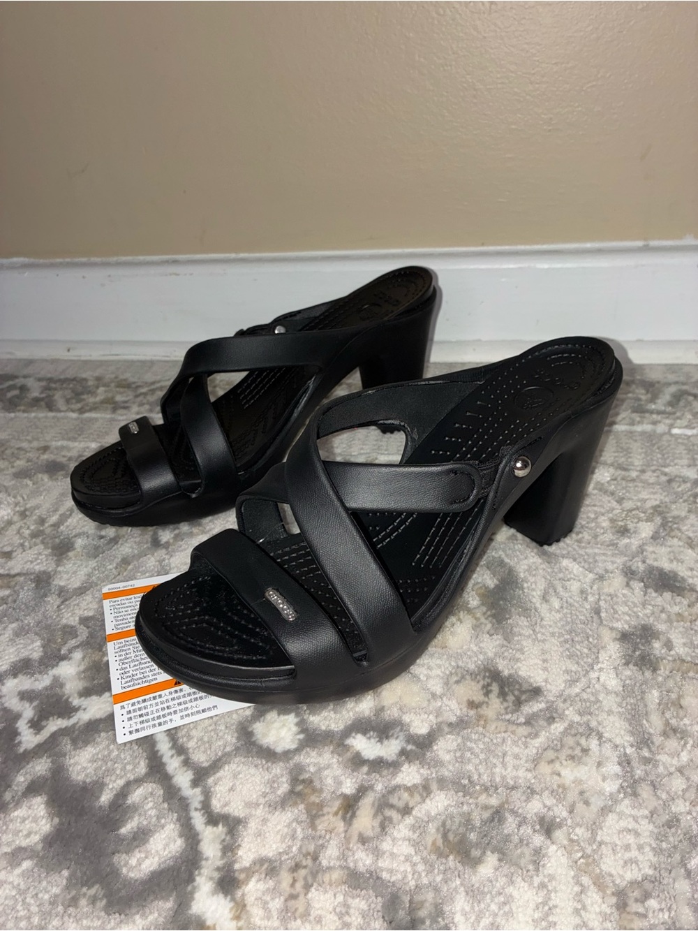 Crocs Cyprus IV Black Heels Sandals womens Size 9 New with Tags Rare